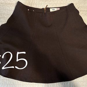 Black a-line tulip skirt.